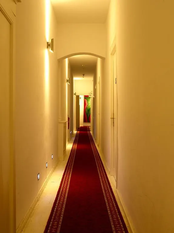 Hotel Garni Kleist Am Kurfuerstendamm Βερολίνο